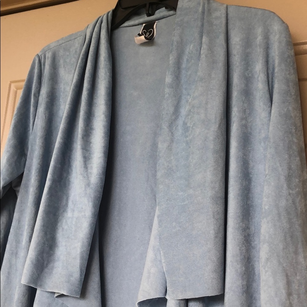 Duster - Picture 4 of 4